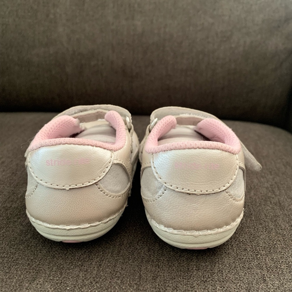 Stride Rite Soft Motion Baby and Toddler Girls Jazzy Casual Sneaker - Picture 3 of 7